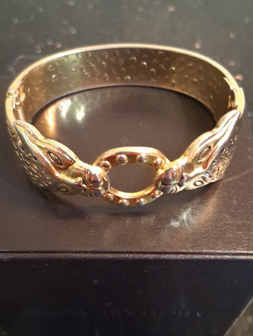 Twin facing Tigers Clamper Bracelet 60s 70s Era